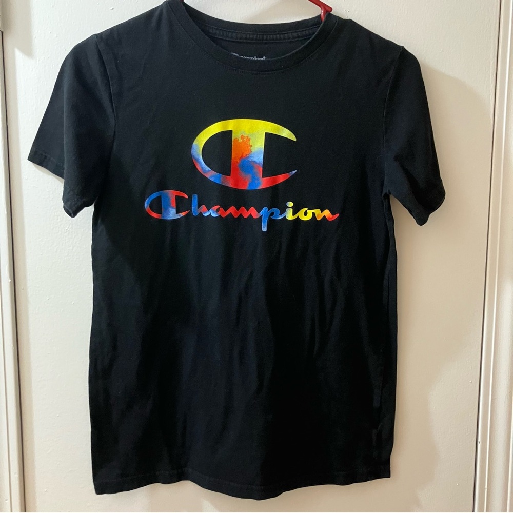 Champions Youth Black size Large shirt